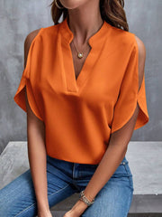 Stilvolle V-Ausschnitt-Bluse mit eleganten, kurzen, ausgestellten Ärmeln