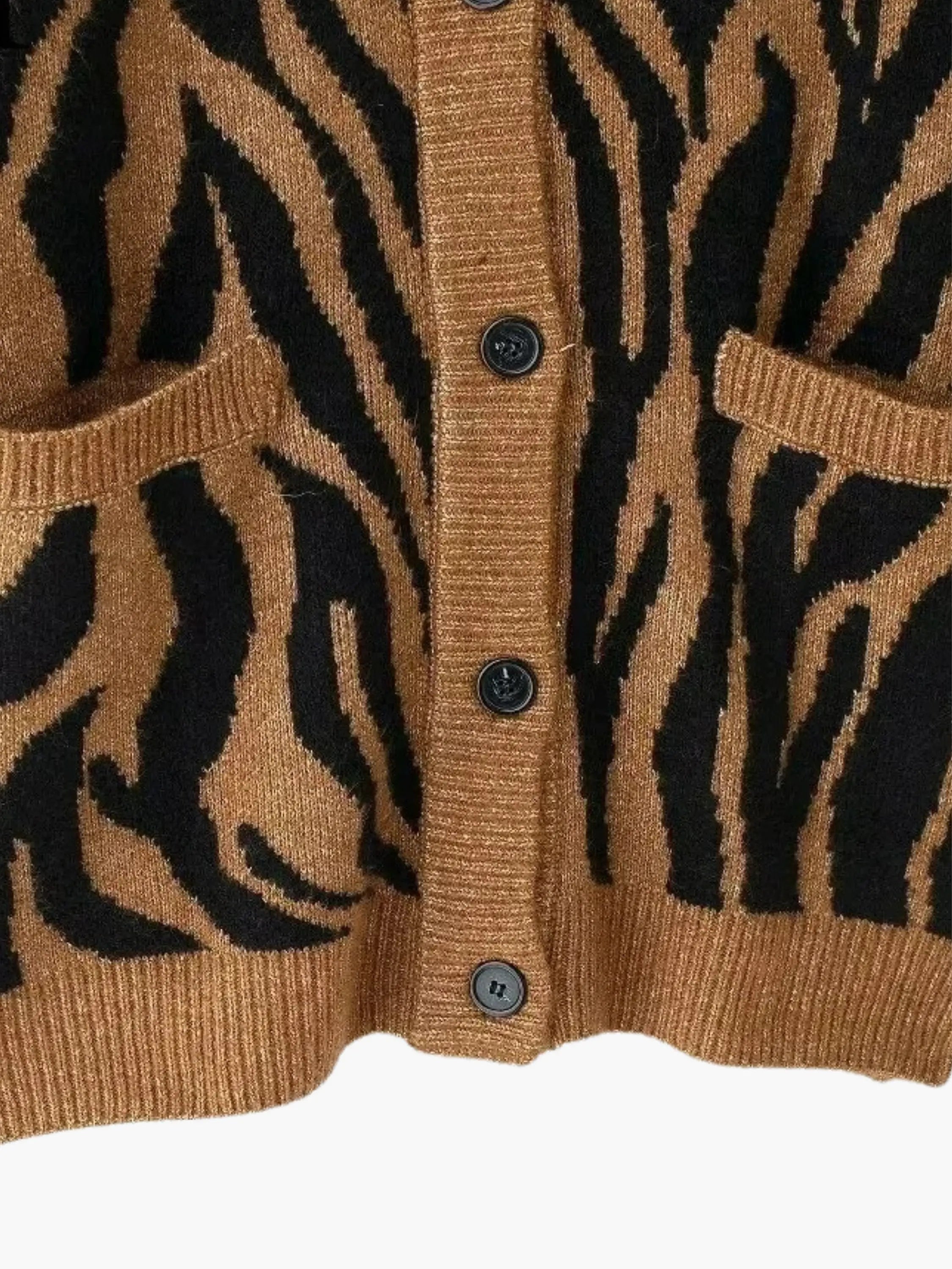 Berta | Zebra gestreiftes Strickzeug für Frauen