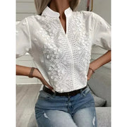 Elegante Sommerbluse Amelune in Weiß mit V-Ausschnitt und feiner Stickerei für einen frischen Look