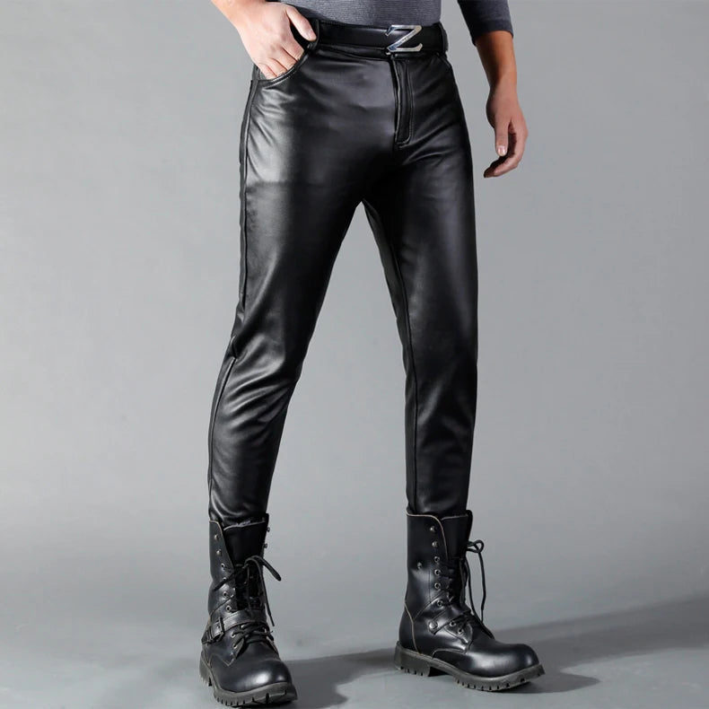 EdgeFlex - Slim-Fit Motorradhosen für Männer mit elegantem und stilvollem Design