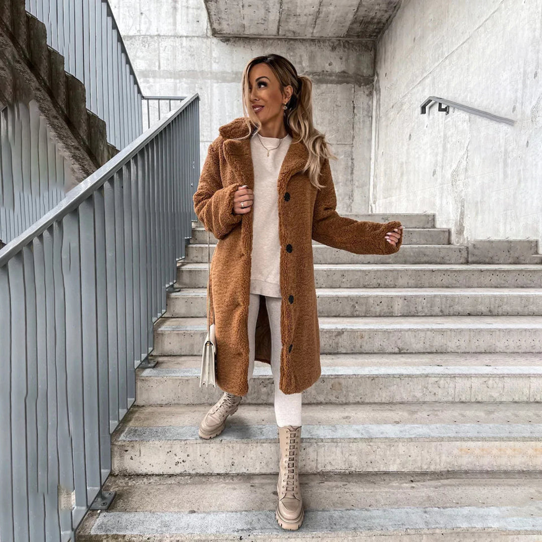 Anna - Elegante lange Plüschjacke für Damen