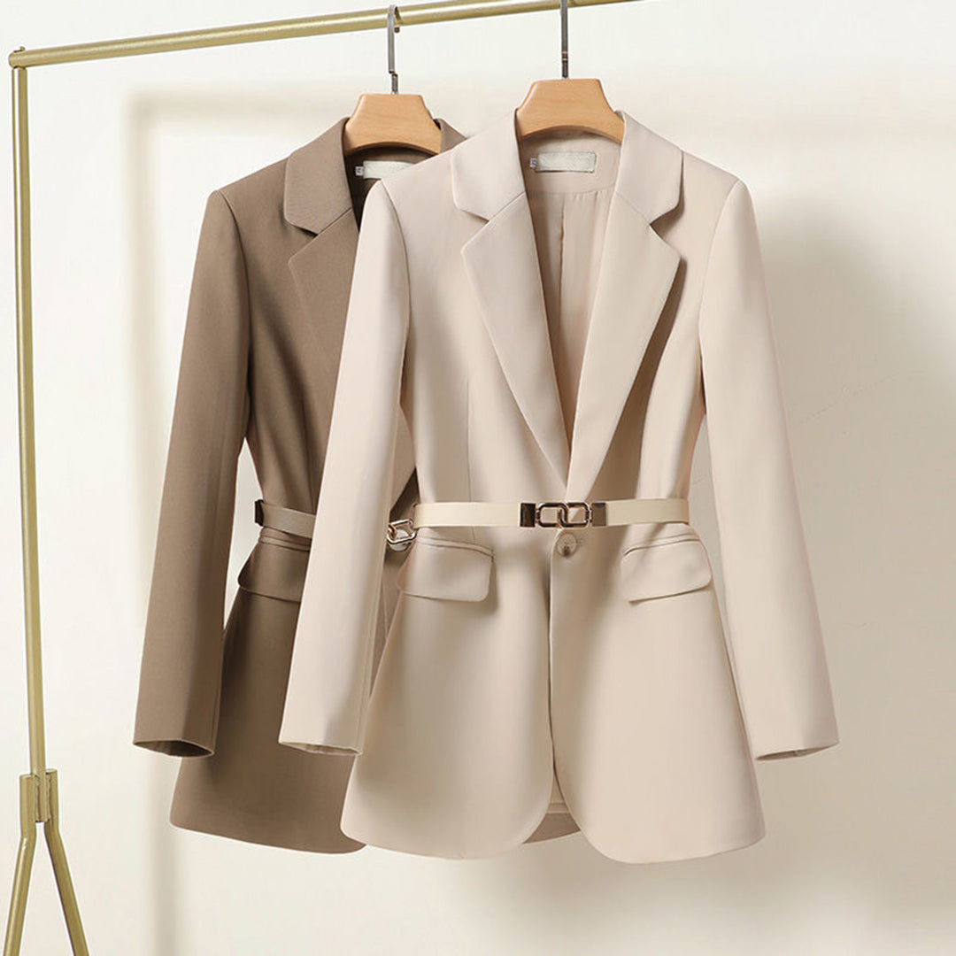 Elysa - Stilvoller Blazer mit raffinierten Details