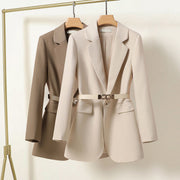 Elysa - Stilvoller Blazer mit raffinierten Details