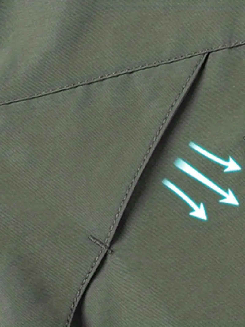 Leichte Outdoorjacke mit Kapuze und Windschutz für Alltag & Freizeit