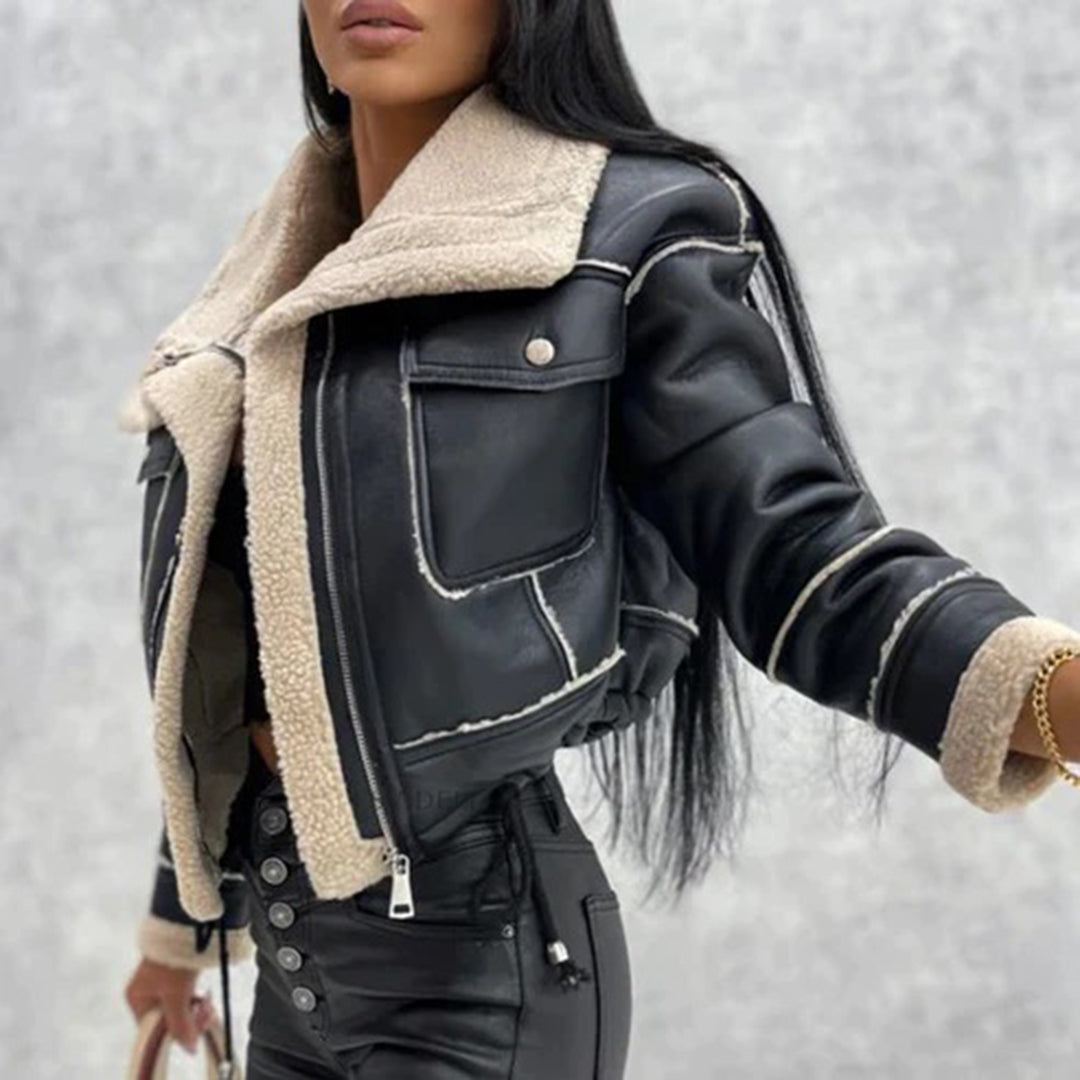 Stylische kurze Damen Winterjacke aus Leder mit Shearling-Futter
