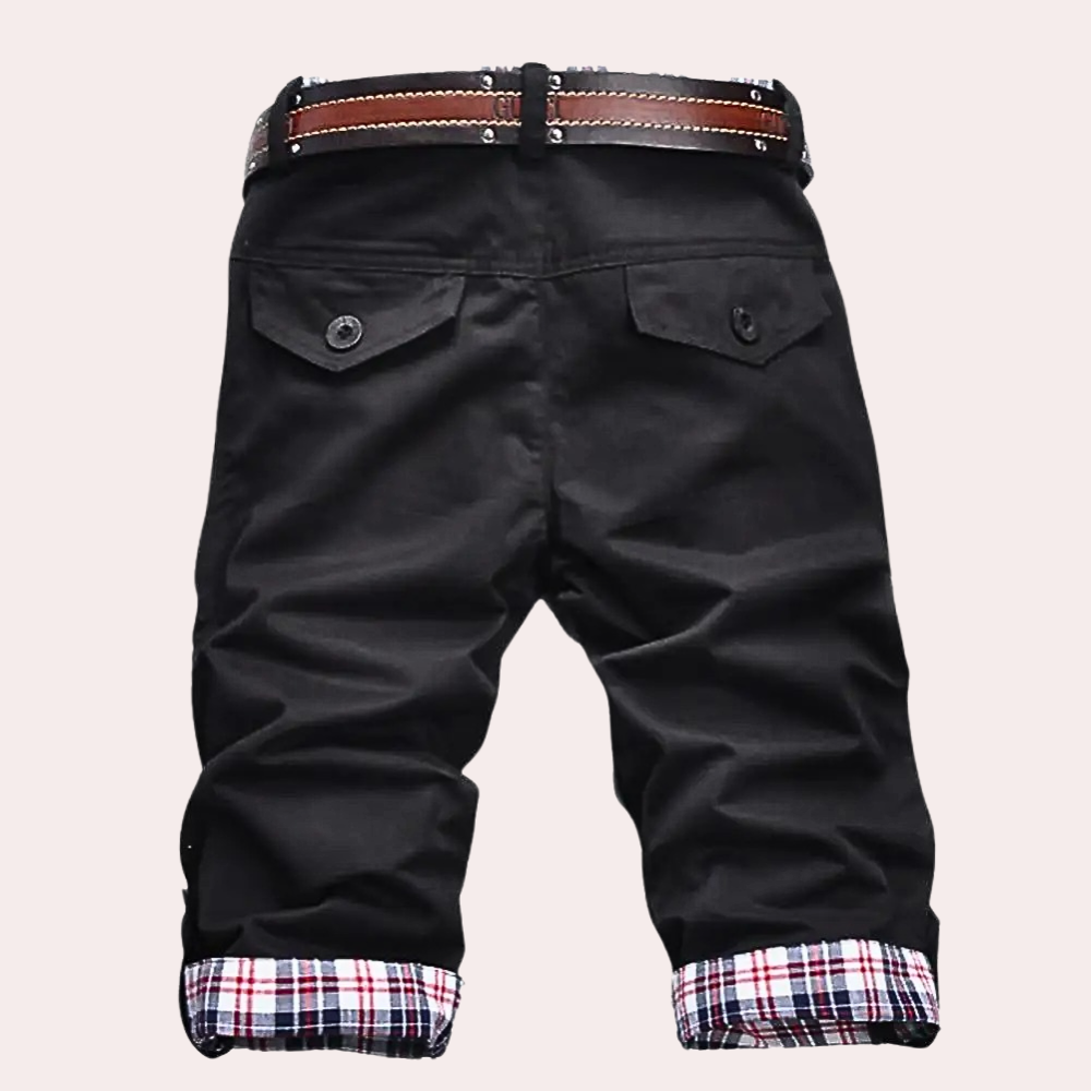 Entdecke den perfekten Look mit den stilvollen Herren-Shorts Curtis – ideal für jede Gelegenheit!