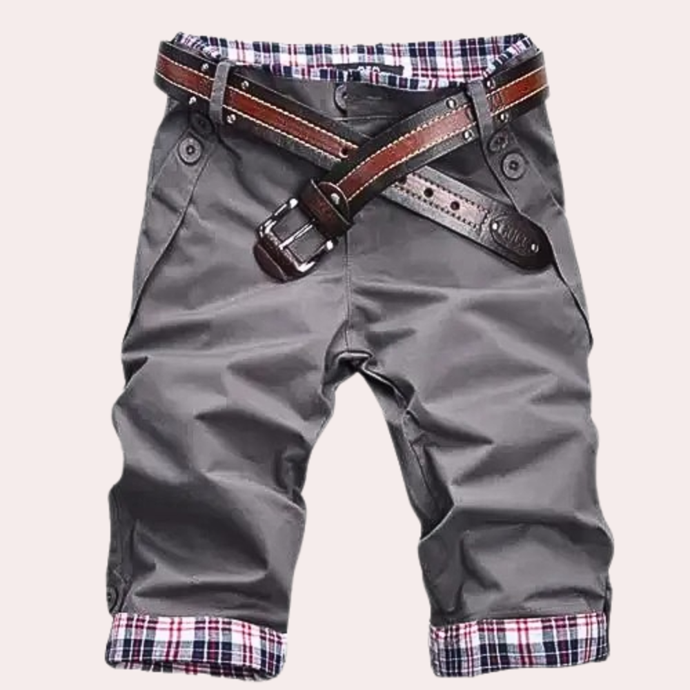 Entdecke den perfekten Look mit den stilvollen Herren-Shorts Curtis – ideal für jede Gelegenheit!