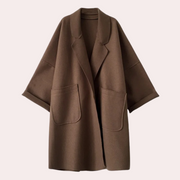 Eleganter, oversized Wollmantel für Damen – klassisches Übergangsmodell für den Frühling