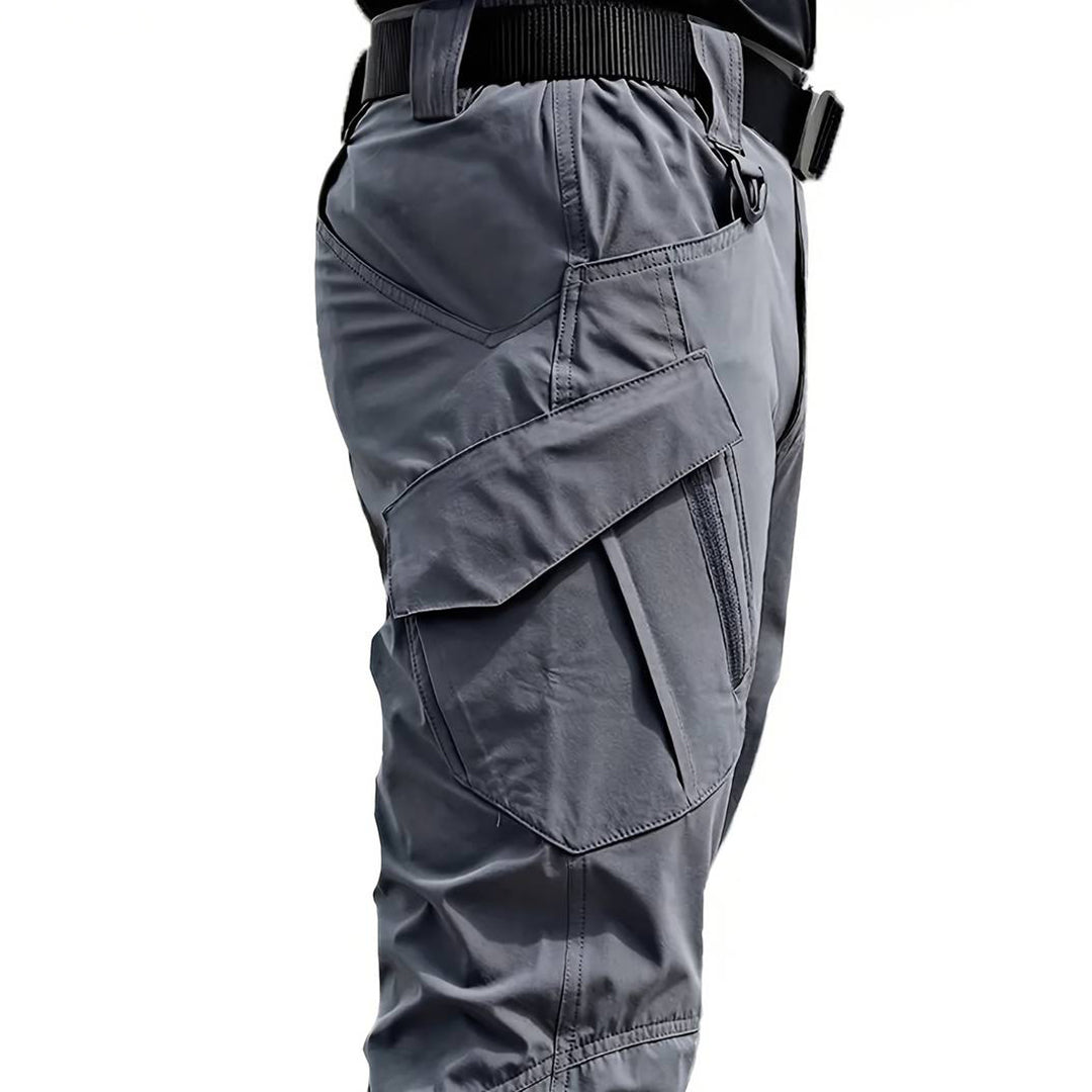 Logan - Signierte Cargo-Hosen mit zahlreichen Taschen für ultimativen Komfort