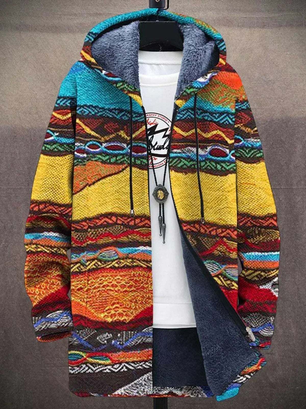 Elouera | Luxuriöse, kunstinspirierte Strickjacke