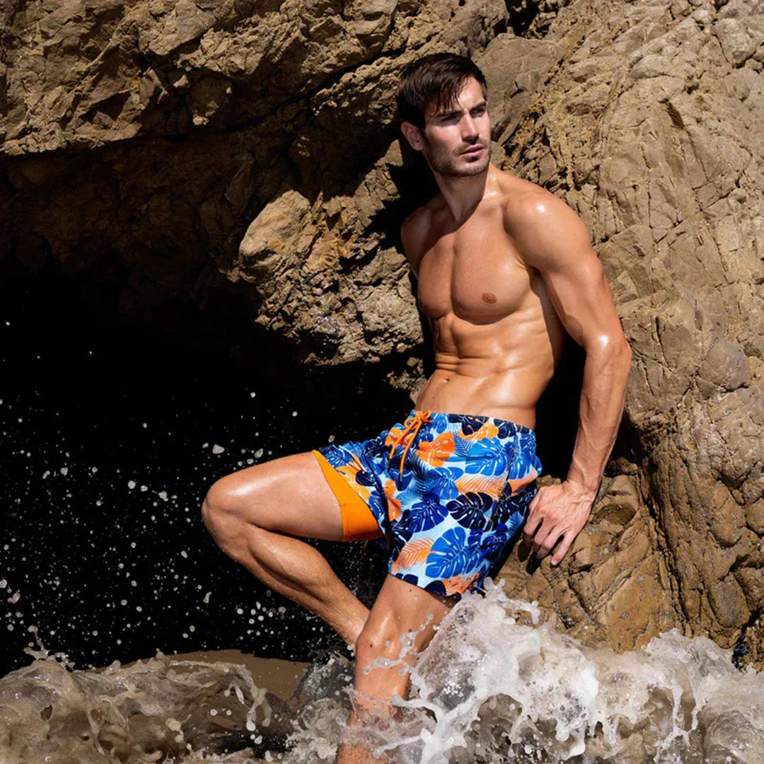 Moderne Herren-Badehosen für einen individuellen Look am Pool