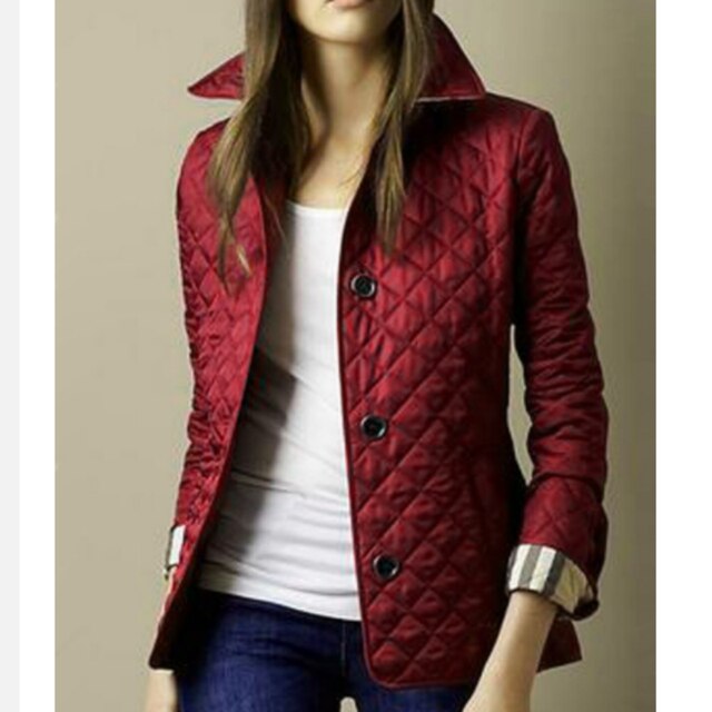 Stilvolle Frühlingsjacke für Damen aus leichtem, gestepptem Baumwollmaterial