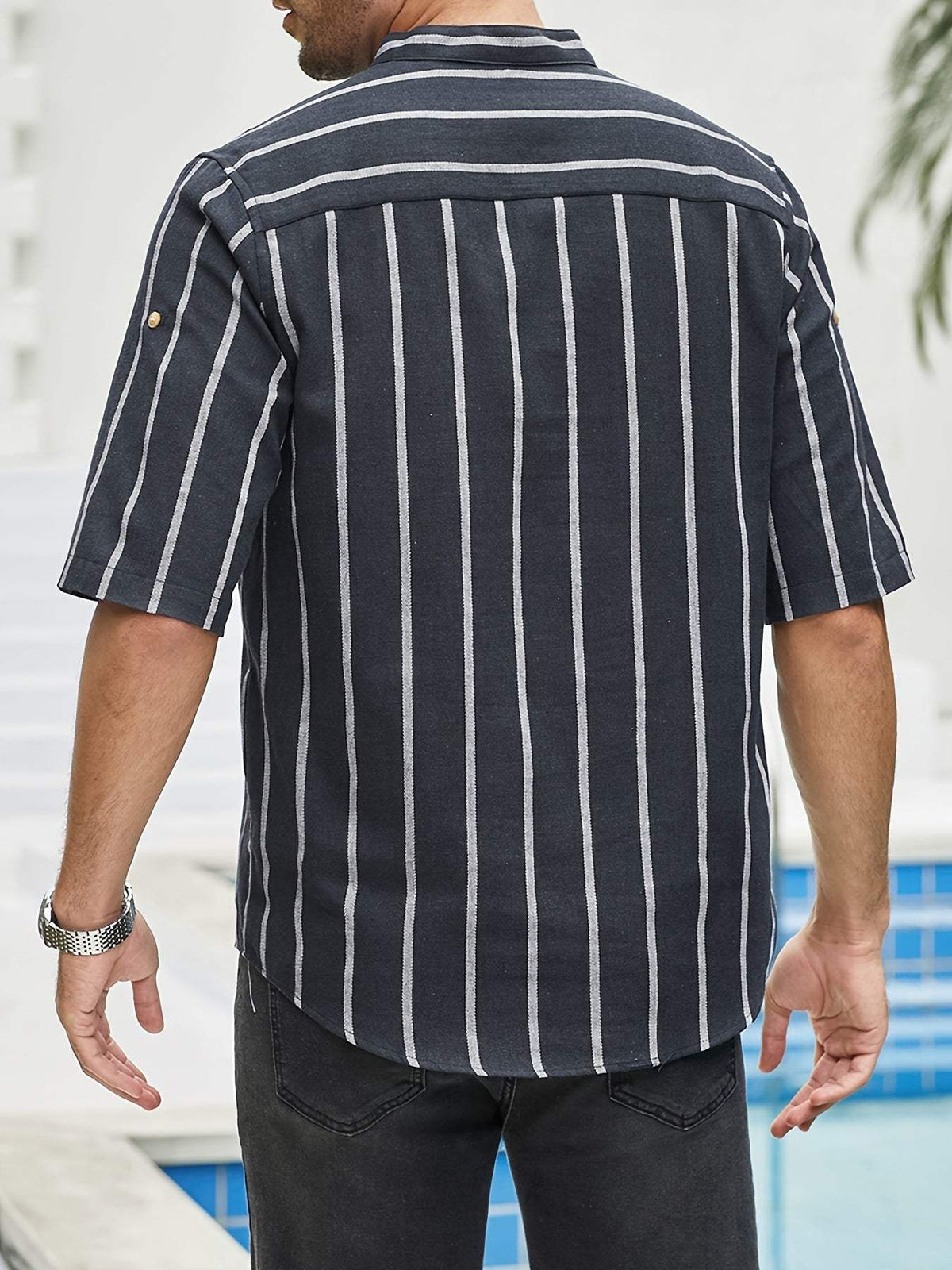 Men's Vertical Striped Flared Shirt with Collar and Cuffs - Roomy and Comfortable Design