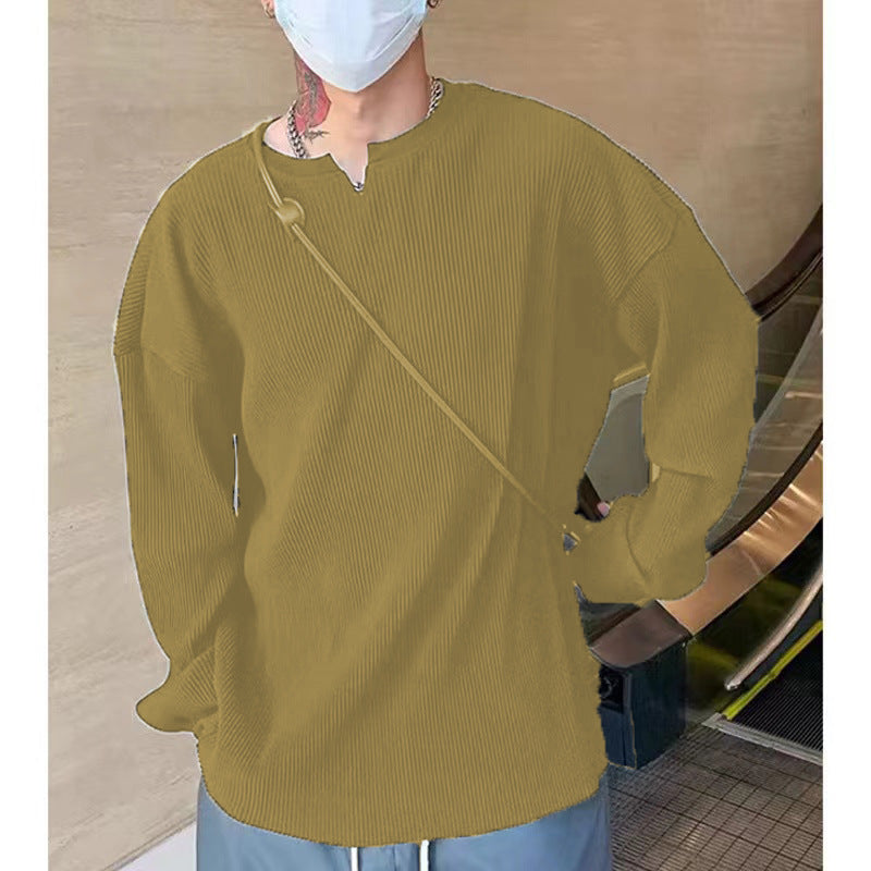Bequeme Herren Langarm-T-Shirt mit V-Ausschnitt aus geripptem Stoff - lockere Passform für die perfekte Basisschicht