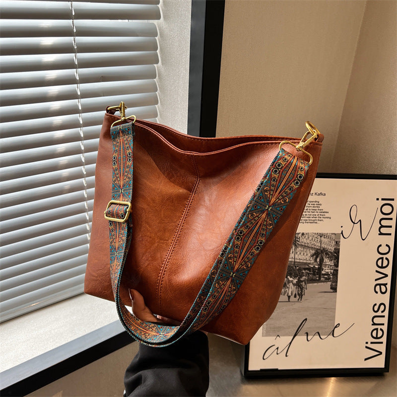 Samara - Elegante und funktionelle, feminine Vintage-Sommer-Crossbody-Tasche