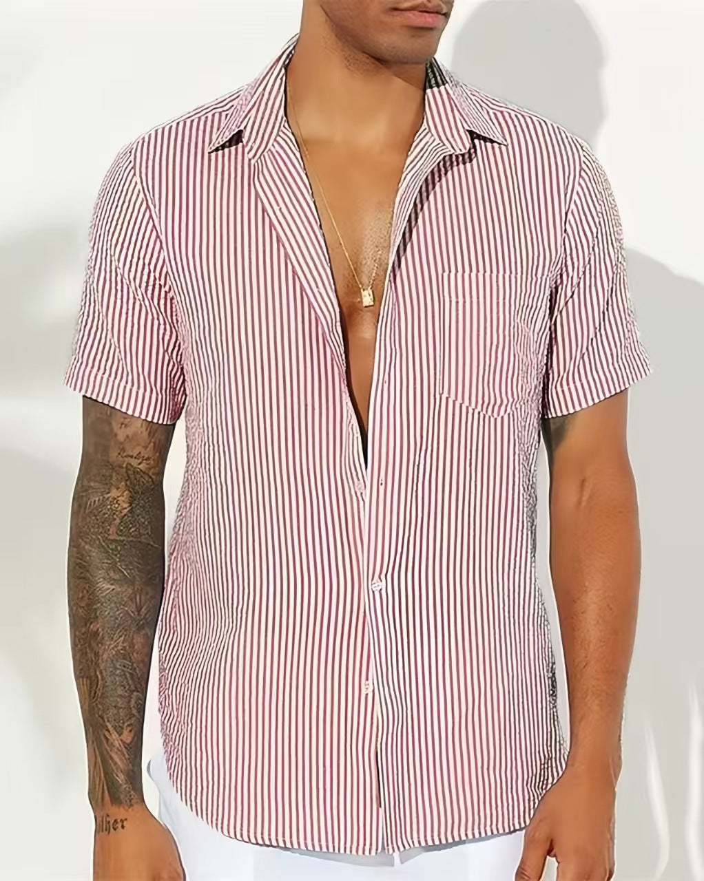 Herren T-Shirt aus Baumwollmischung - Bequemer Schnitt mit seitlichen Manschetten und vertikalen Streifen