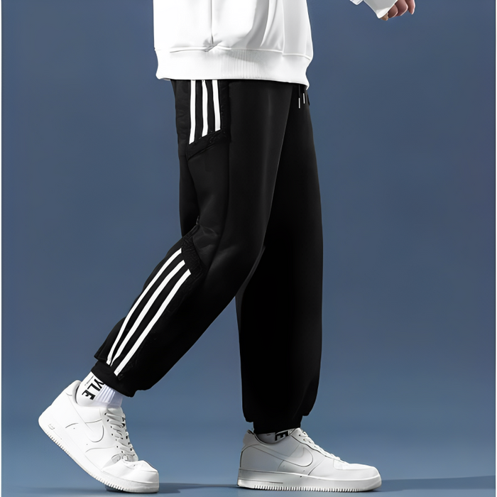 Moderne, lässige Herrenhose UrbanFlow mit trendigen Streifen