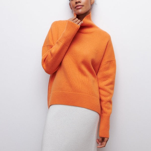 Avery - Pullover mit hohem Kragen