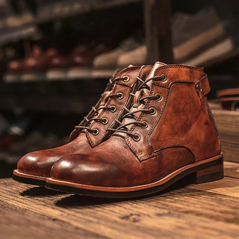 Caleb | Hohe Stiefel