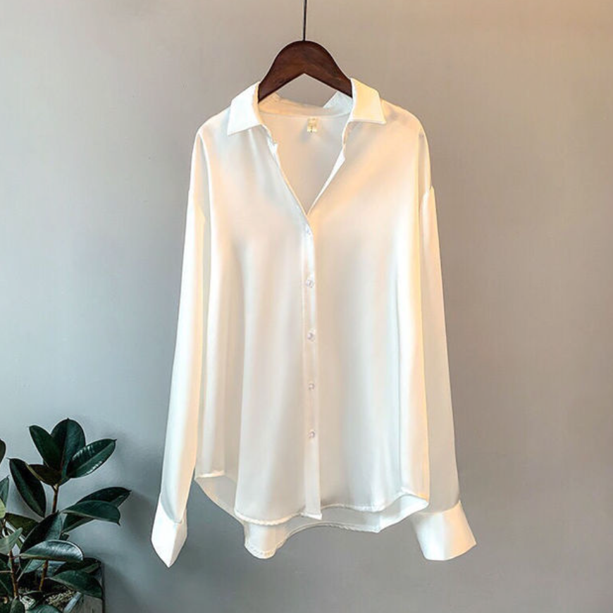 Elegante satinierte Bluse mit langen Ärmeln und klassischem Kragen für einen stilvollen Auftritt