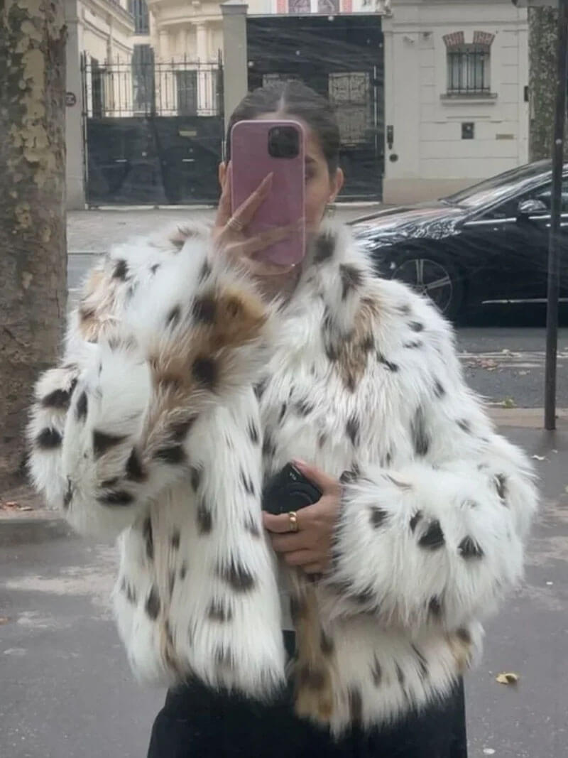 Audrey - Pelzjacke mit Leopardenmuster
