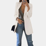 Nova - Eleganter Slim-Fit Damenblazer für einen stilvollen Auftritt