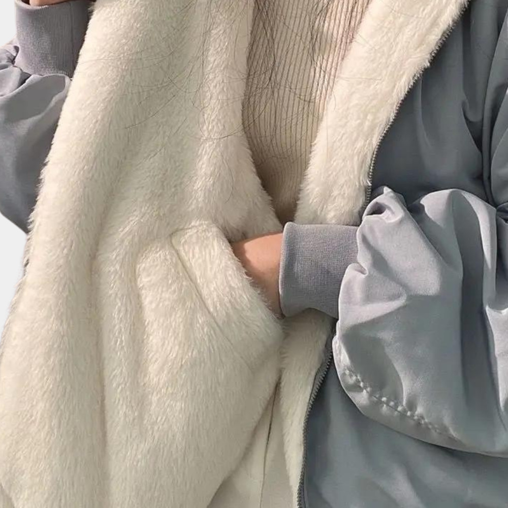 Fleecegefütterte Damen Winterjacke mit Kapuze – Warm und Lässig für die kalte Jahreszeit
