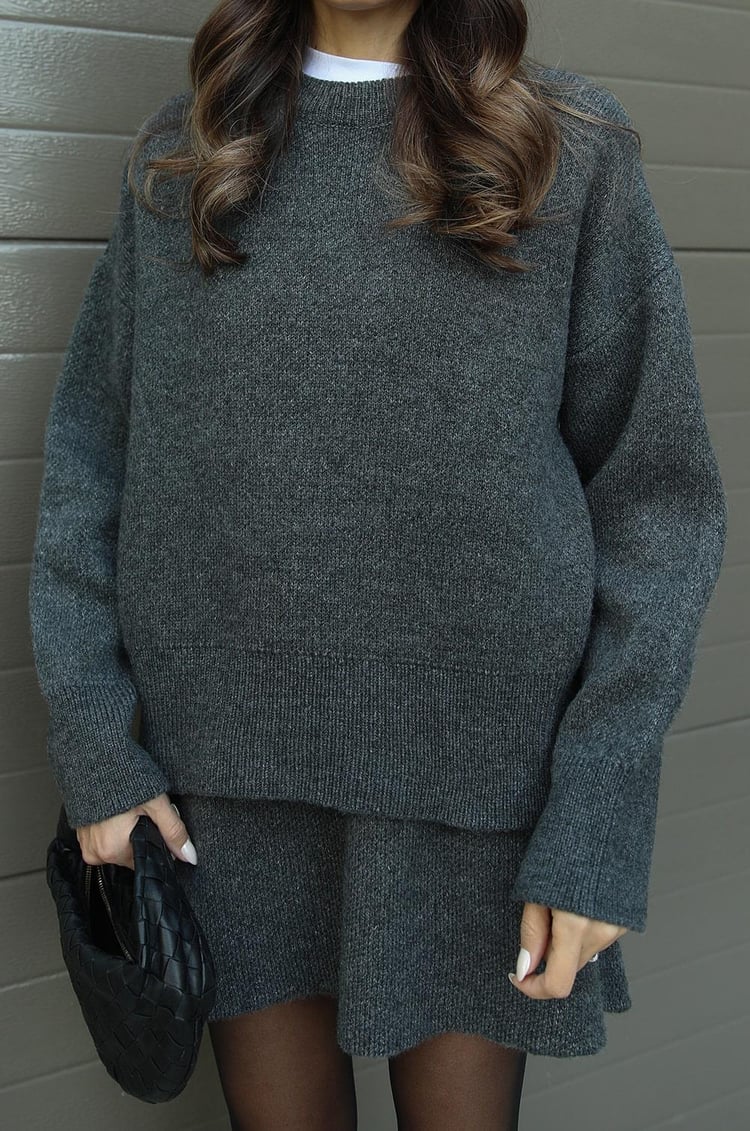 Herbstliches Damen Strickset – Weicher Premiumwolle Pullover und Rock