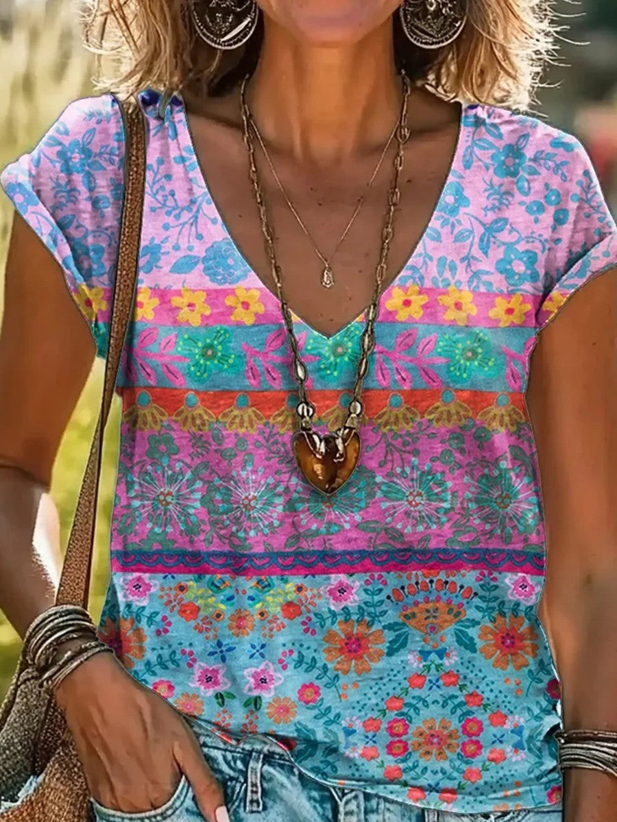 Modisches, lässiges T-Shirt mit floralem Muster und V-Ausschnitt für einen frischen und ansprechenden Look