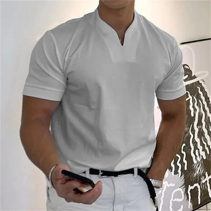 Herren V-Ausschnitt T-Shirt mit seitlichen Ärmelbündchen, schmaler Schnitt – perfekt für legere Looks