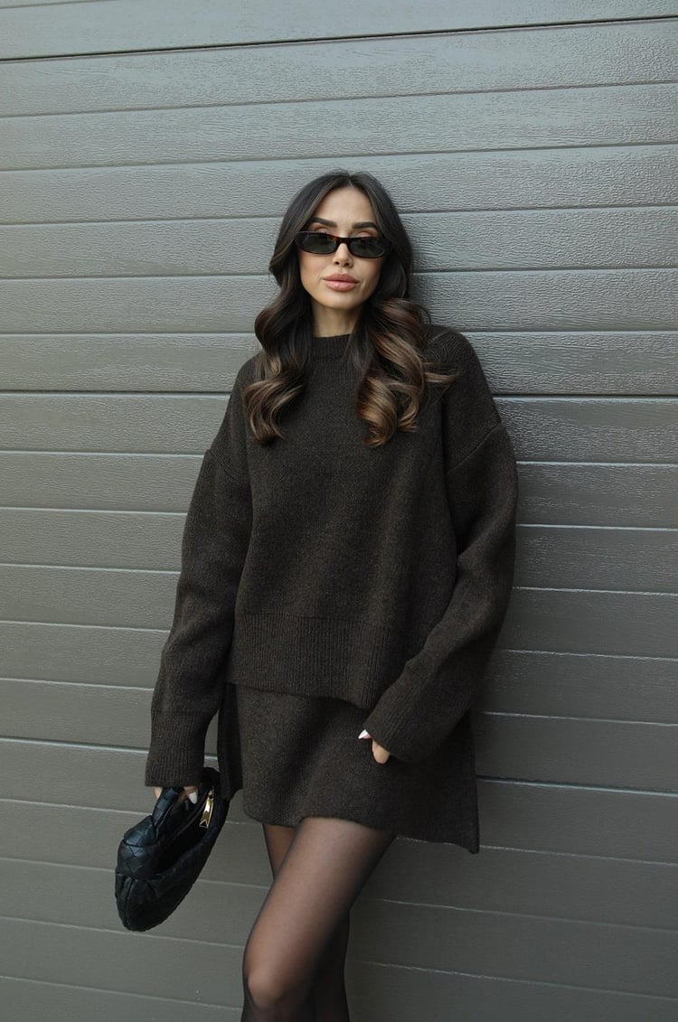 Herbstliches Damen Strickset – Weicher Premiumwolle Pullover und Rock