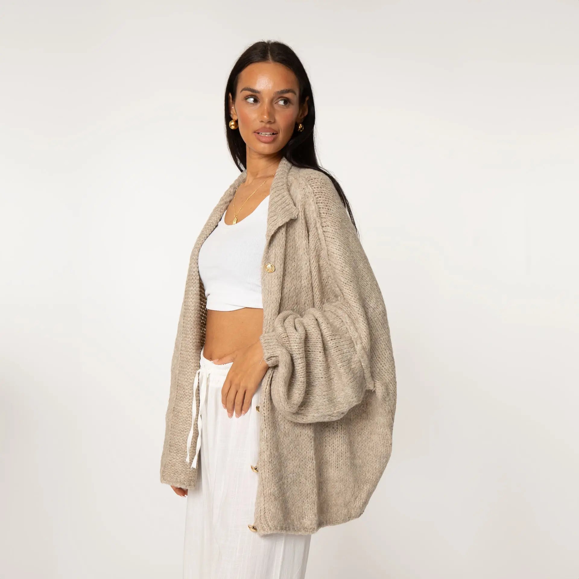 Bella | Übergroße Strick-Cardigan mit Goldknöpfen