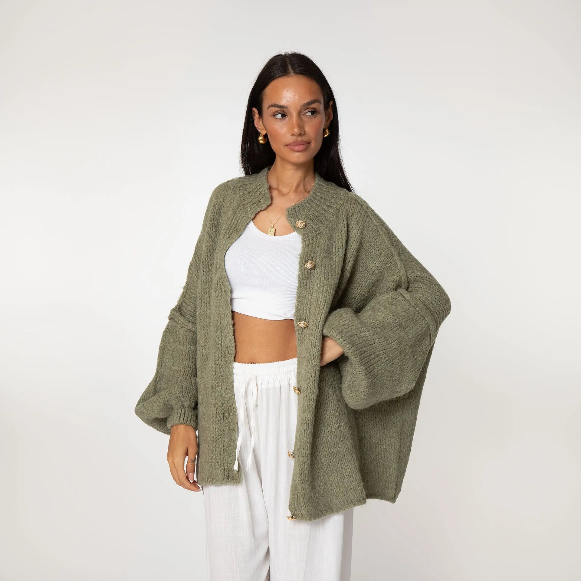 Bella | Übergroße Strick-Cardigan mit Goldknöpfen